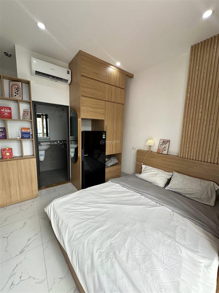 Bán tòa căn hộ dịch vụ nguyễn đức cảnh  trương định, 60m2 x 7 tầng, thang máy, 18 phòng khép kín