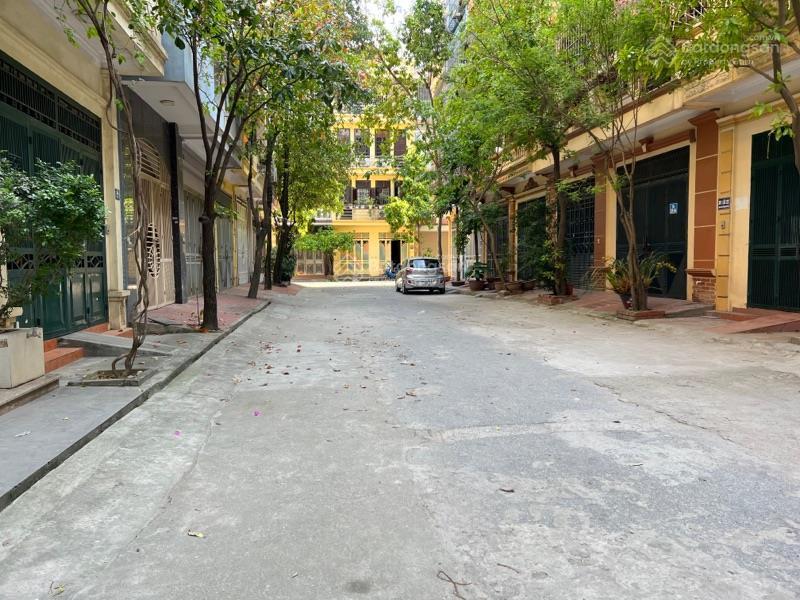 Bán nhà tân mai  hồ đền lừ, 90m2 x 5 tầng, vỉa hè ô tô tránh, vừa ở vừa kinh doanh, giá 26 tỷ