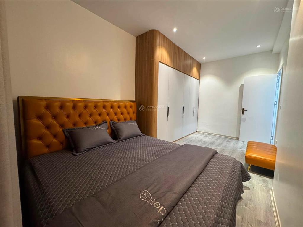 Bán căn hộ chung cư thăng long garden, 132m2, 3 ngủ 2 vệ sinh, full nội thất, giá chỉ nhỉnh 70tr/m