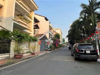 Biệt thự phố hxh 10m khu hoàng việt tân bình 5,2x28,5m  dtcn 133m2  4 tầng 21,5 tỷ