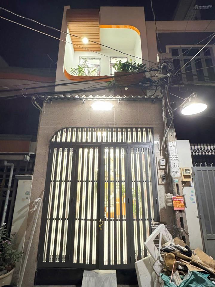 Kẹt vốn! bán nhà đoàn thị điểm p. 11 q. phú nhuận, 4tỷ5 cho thuê 15 triệu/th shr, hẻm to,  ngay