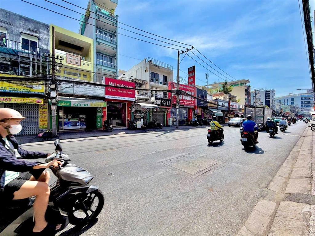 Nhà quận 9! ở là mê  đầu tư là lời, giá 4 tỷ 5 + 21tr/tháng dòng tiền cho thuê, dt 60m2,  ngay