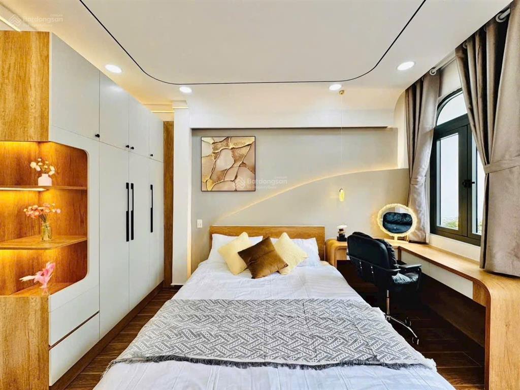 Hẻm 12m!!! ngay tại q9 hẻm to nhà rẻ 5tỷ5, dt 45m2, dọn vào ở ngay, nhanh tay  để đi xem nhà