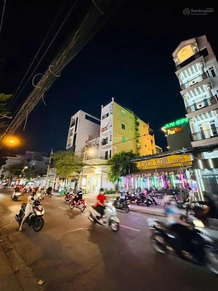 Chủ hạ giá bán gấp nhỉnh 15 tỷ mặt tiền 6 lầu gần công viên làng hoa nguyễn văn khối phường 8