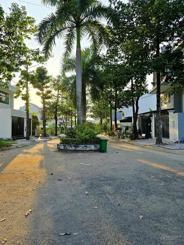 Đất nền bưng ông thoàn  đối diện park riverside  gần nút liên phường  100m²  6.4 tỷ