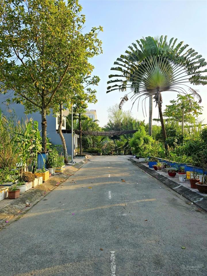 Đất nền bưng ông thoàn  đối diện park riverside  gần nút liên phường  100m²  6.4 tỷ