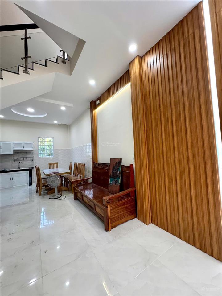 Nhà phố 3 tầng view thoáng  bưng ông thoàn gần global city  chỉ 7 tỷ