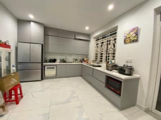 Biệt thự full nội thất  liên phường gần global city  180m2  hoàn công đủ  chỉ 22.5 tỷ