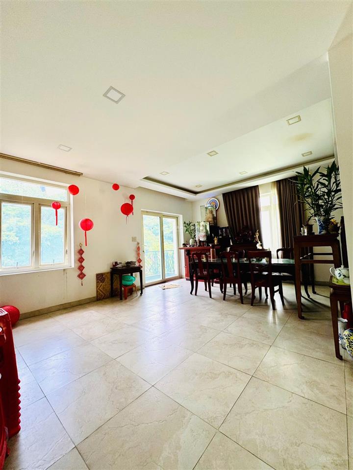 Biệt thự góc kdc gia hoà  vị trí kinh doanh đỉnh  cạnh sông 350m2 (17.5x20m)  52 tỷ (tl)
