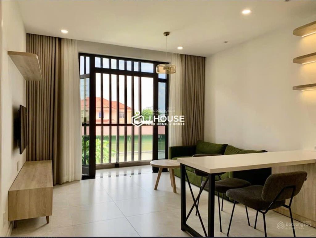 Căn hộ full nội thất cao cấp  thiết kế hiện đại  sang trọng  bao phí