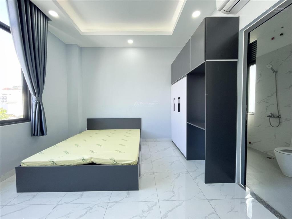 Studio đầy đủ nội thất  cửa sổ to  nhiều ánh sáng  nhận pet  gần metro