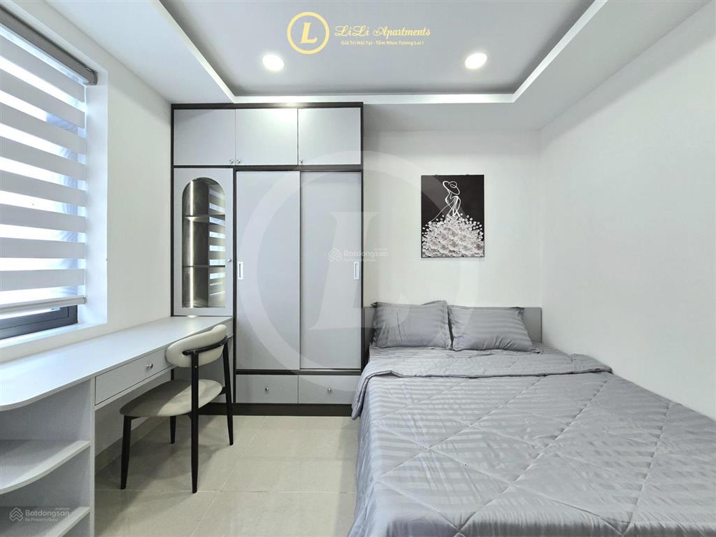 Studio đầy đủ nội thất  ngay cầu sài gòn  đậu được ô tô  nhận pet