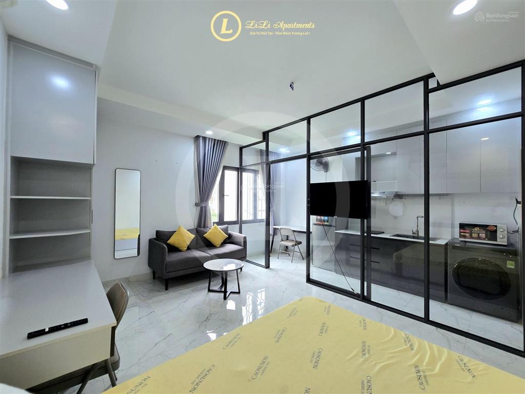 Studio tách bếp  máy giặt riêng  cửa sổ lớn  nhận pet  ngay cầu sg