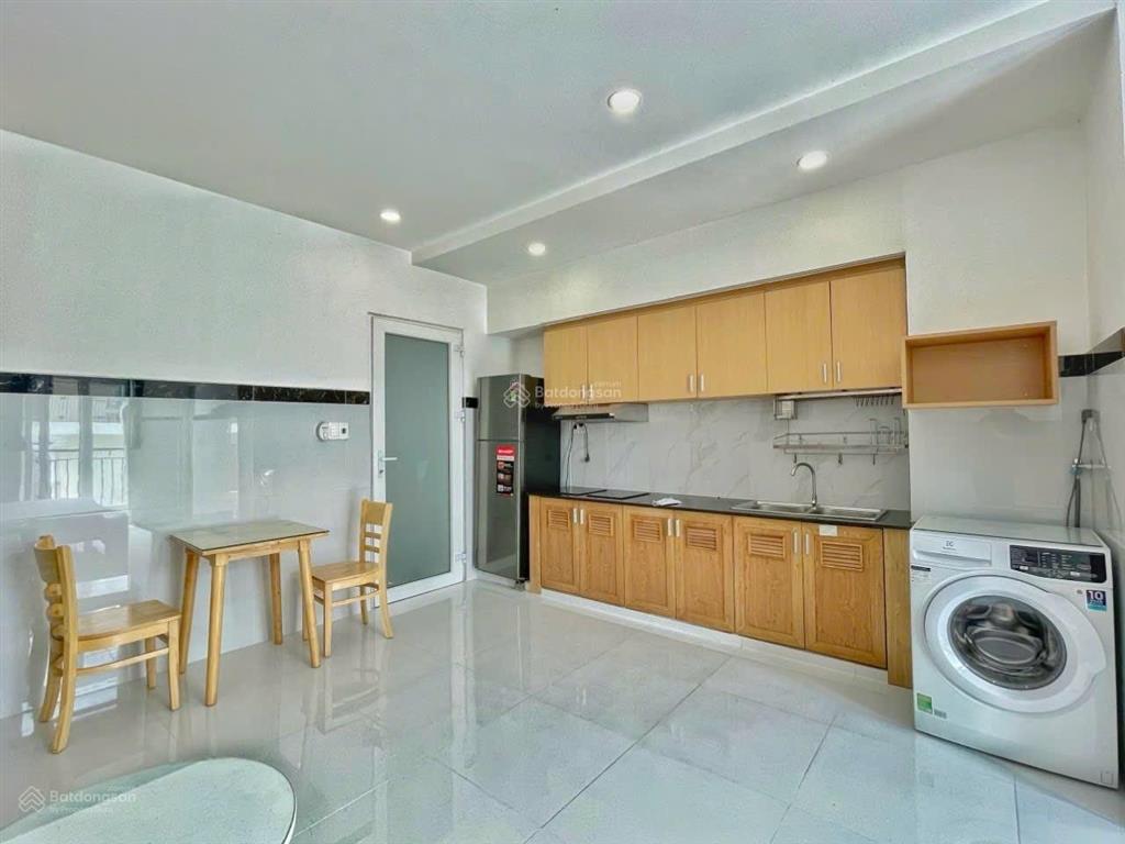 Ngay cầu sg  full nội thất  máy giặt riêng  nhiều ánh sáng  phí hợp lý