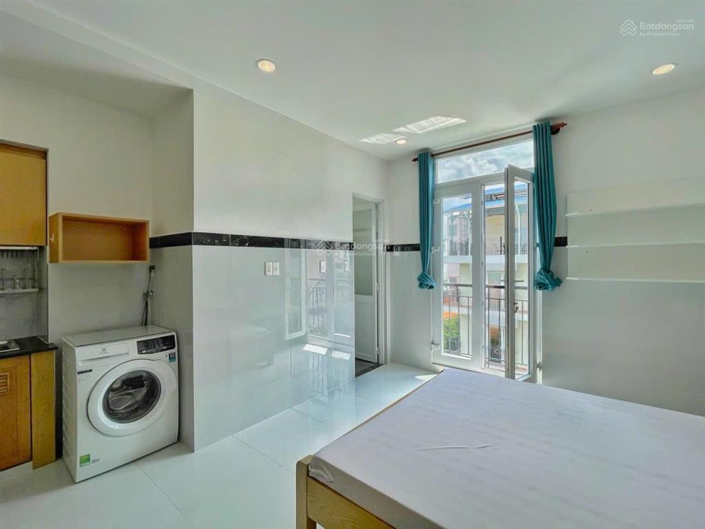 Ngay cầu sg  full nội thất  máy giặt riêng  nhiều ánh sáng  phí hợp lý