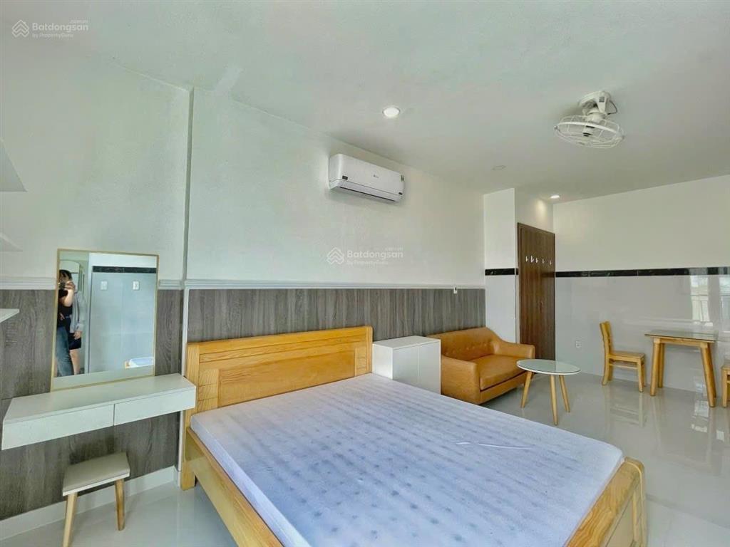 Ngay cầu sg  full nội thất  máy giặt riêng  nhiều ánh sáng  phí hợp lý