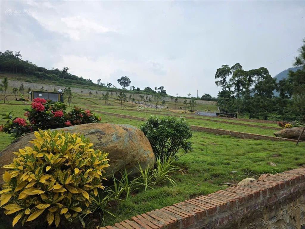 Đất giáp tuyến metro 300m vuông như bánh chưng, sẵn sổ hồng công chứng chủ cần bán nhanh