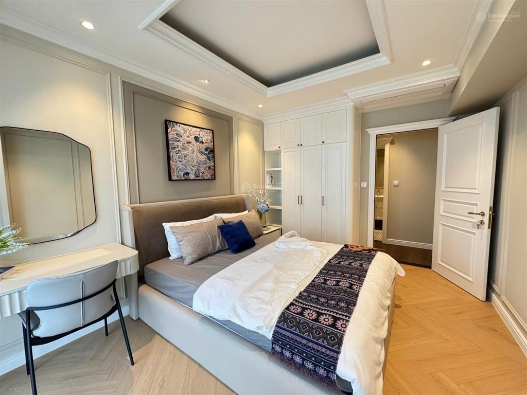 Cần cho thuê căn hộ the panorama 146m2 3pn 2wc view sông giá chỉ 35 triệu.  0911 209 *** em hào