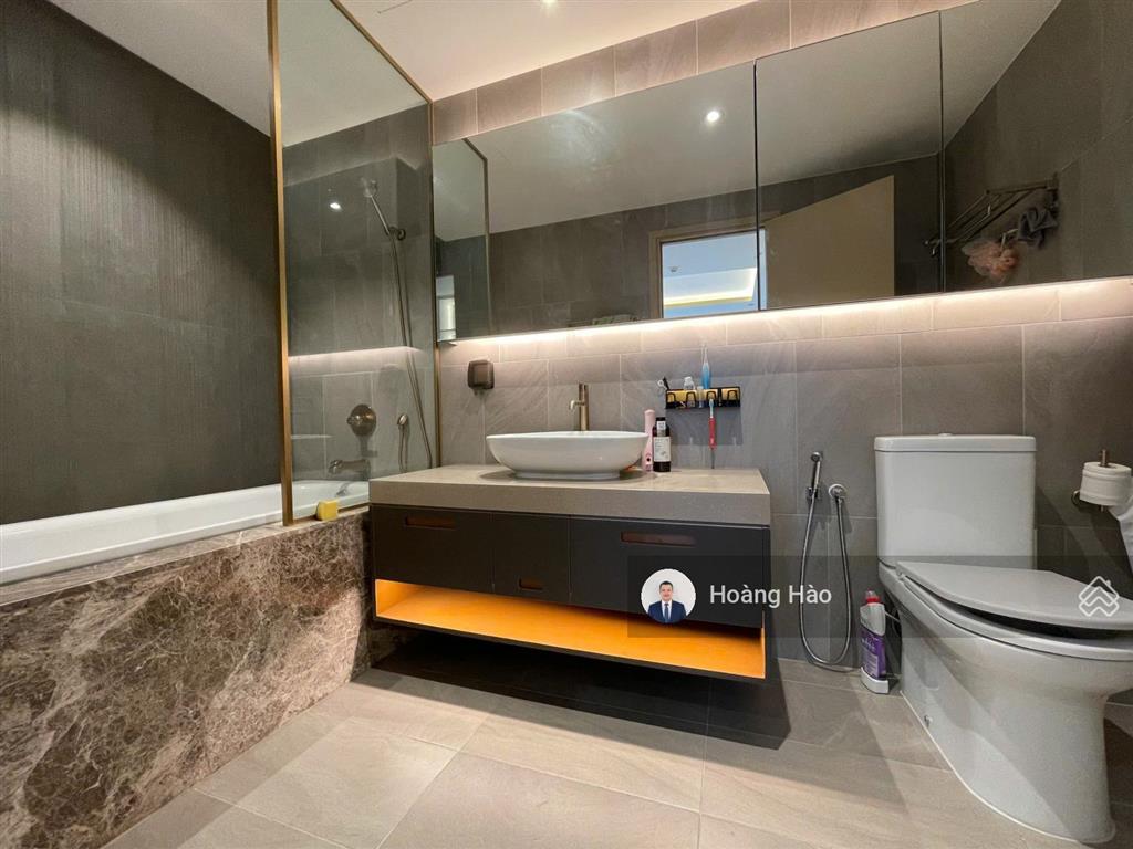 Bán gấp căn góc 3pn 107m, lầu cao view biệt thự giá chỉ 12,9 tỷ  0911 209 *** e hào