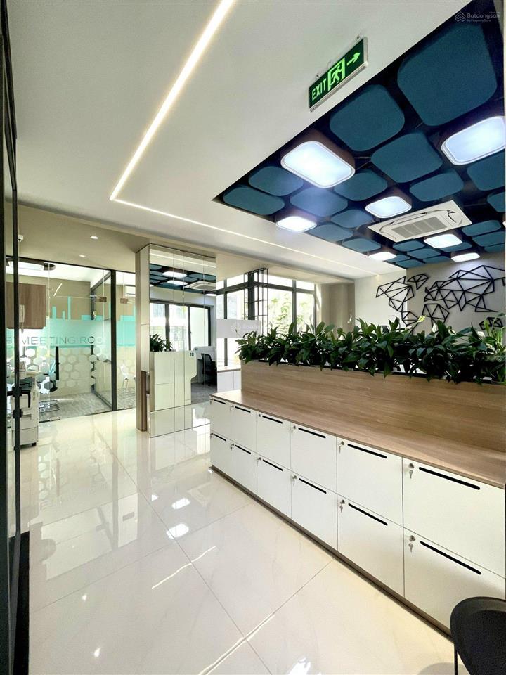 Hiếm  biệt thự full nội thất văn phòng 10mx18m  100 triệu/tháng