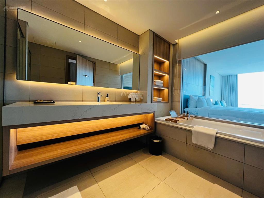 Cần cho thuê 6 tháng  1 năm căn hộ view biển à la carte 8tr