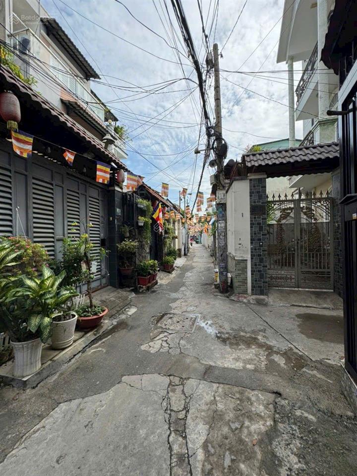 Nhà mới sát mặt tiền bùi đình tuý, bình thạnh 3 tỷ 990 1t 2l 3pn 2wc shr