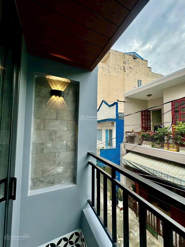 Tân phú  nhà đẹp trệt 2 lầu 2pn 3wc giá rẻ chỉ 2 tỷ 380 tl hẻm huỳnh thiện lộc, p. hòa thạnh