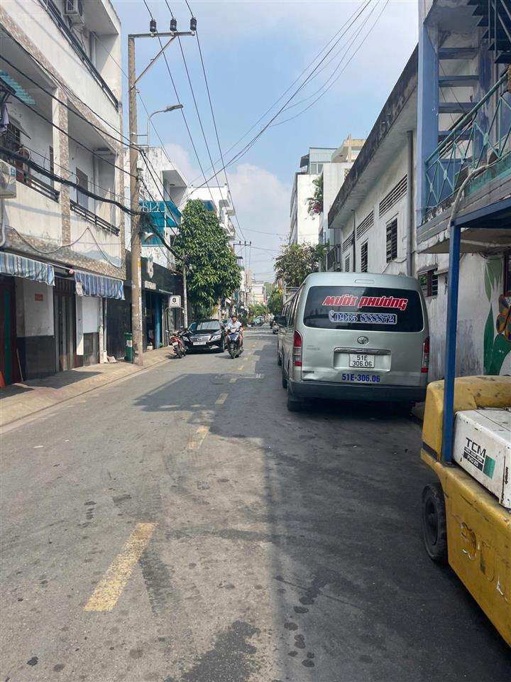 Bán nhà đường thoại ngọc hầu  gần ngã tư bốn xã  hẻm oto 6m cấp 4 dt 4x20m  giá 7,4 tỷ