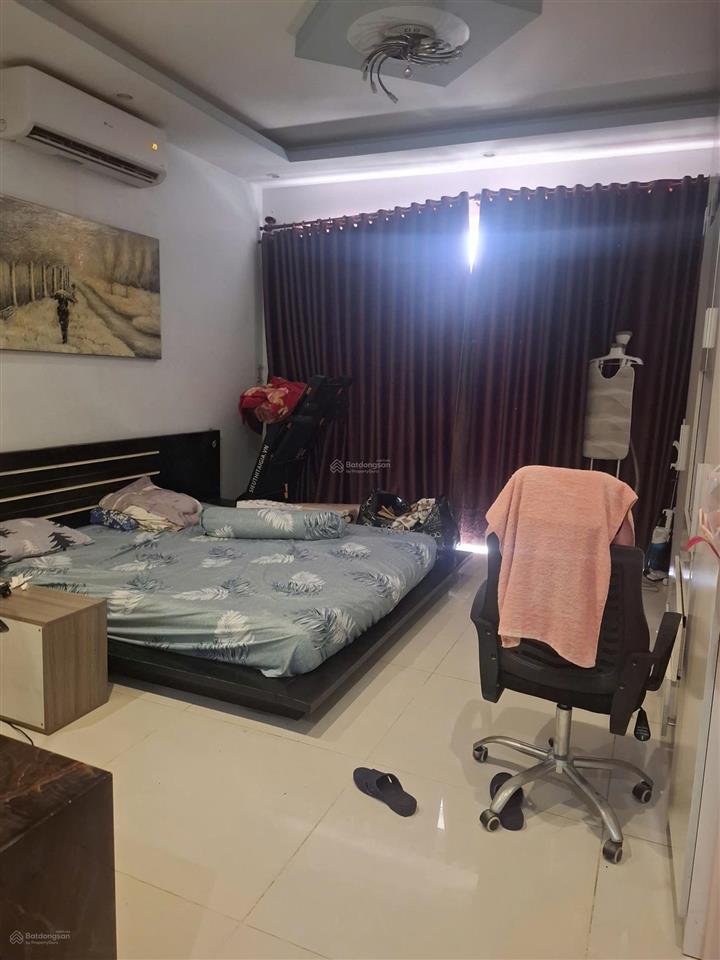 Bán nhà 3 tầng 95m2 bề ngang 5mx19m giá 10,7 tỷ  đường 8m đỗ thừa luông, quận tân phú