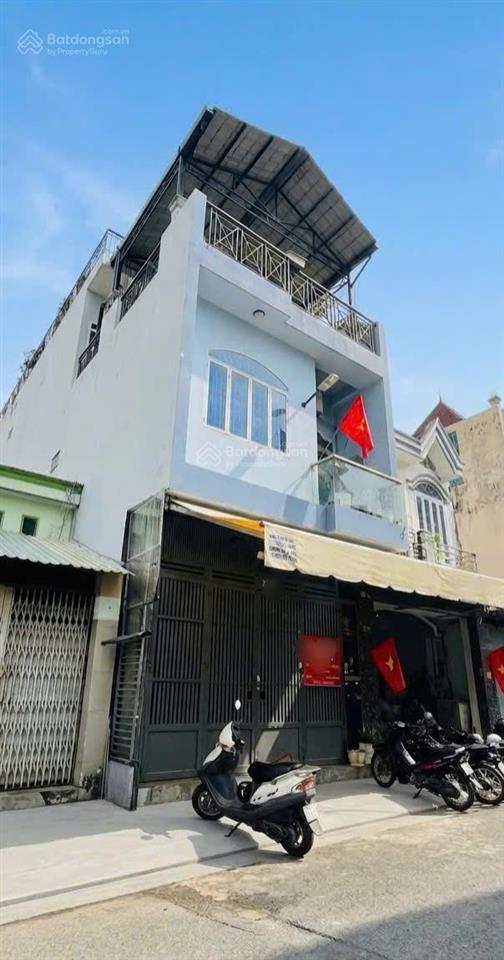 Bán nhà 3 tầng 95m2 bề ngang 5mx19m giá 10,7 tỷ  đường 8m đỗ thừa luông, quận tân phú