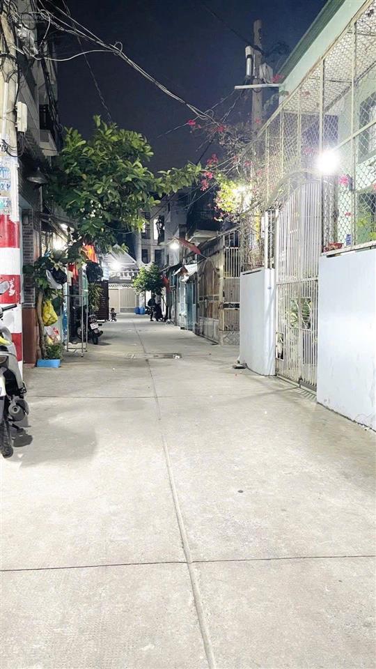 Bán nhà 3,5 tầng (4x12m) giá 7,7 tỷ  hẻm thông  đường thạch lam quận tân phú