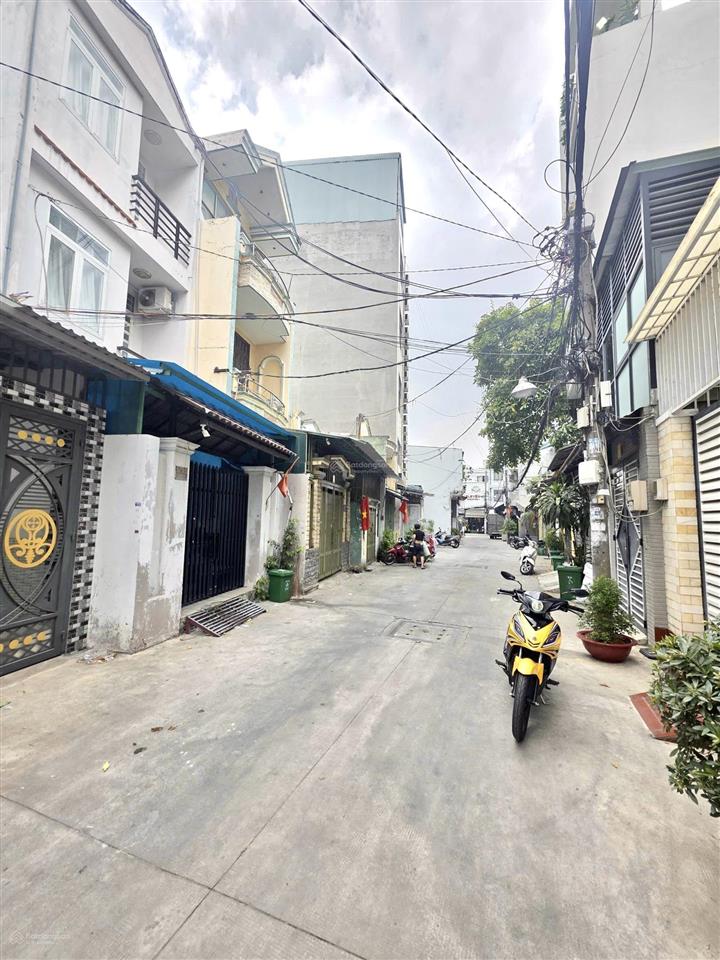 Bán nhà 3 tầng 75m2 giá 8,2 tỷ  đường lê văn phan quận tân phú ( khu chợ vải )