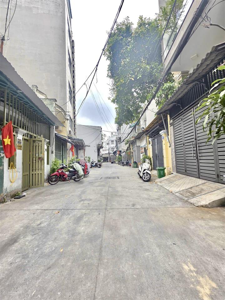 Bán nhà 3 tầng 75m2 giá 8,2 tỷ  đường lê văn phan quận tân phú ( khu chợ vải )