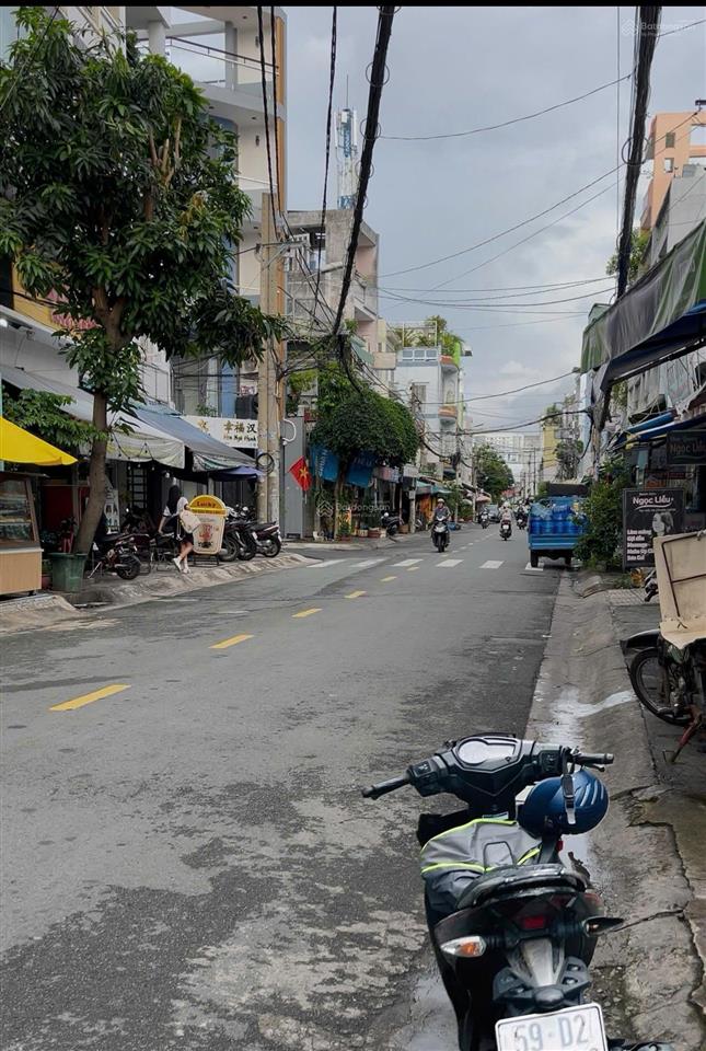 Đất trống mt nội bộ lê thúc hoạch. dt 5.2x20m=108m2. giá nhỉnh 12 tỷ