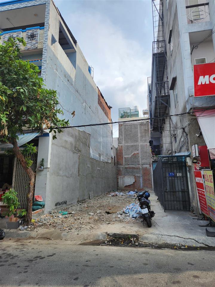 Đất trống mt nội bộ lê thúc hoạch. dt 5.2x20m=108m2. giá nhỉnh 12 tỷ
