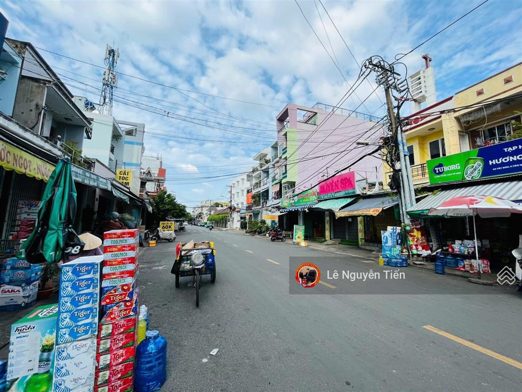 Mtkd ngay chợ tân hương. dt4x17.1=69m2. giá nhỉnh 10 tỷ