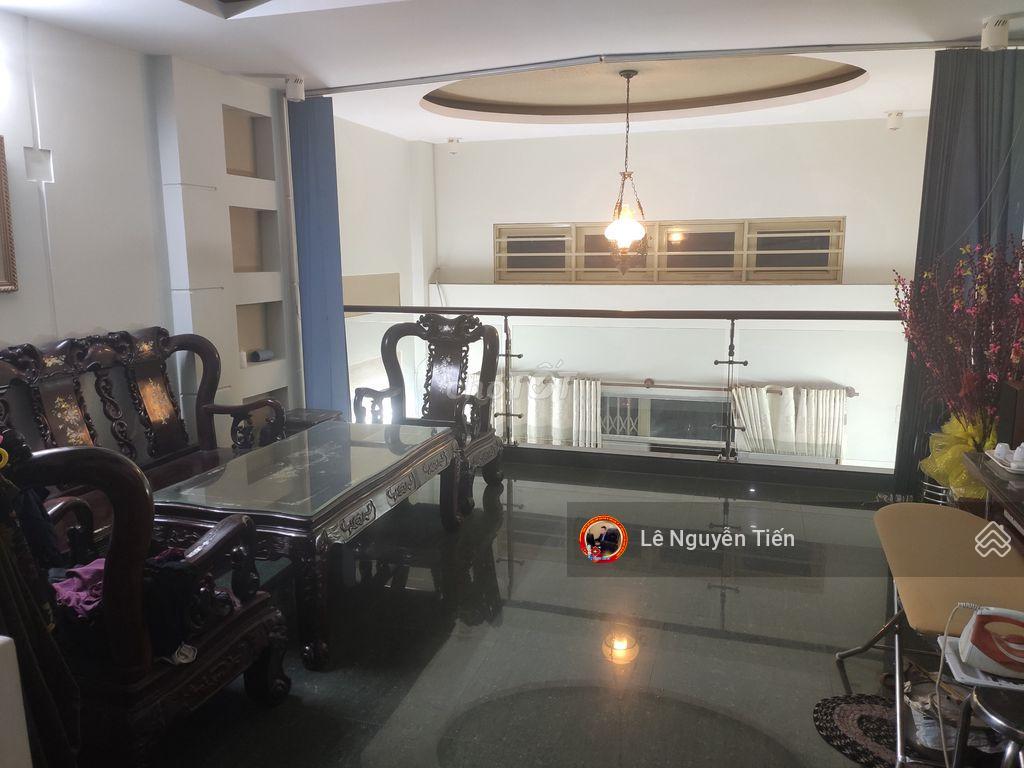 Hẻm nhựa xe hơi lê thúc hoạch. dt5x16m=80m2. 4 tấm