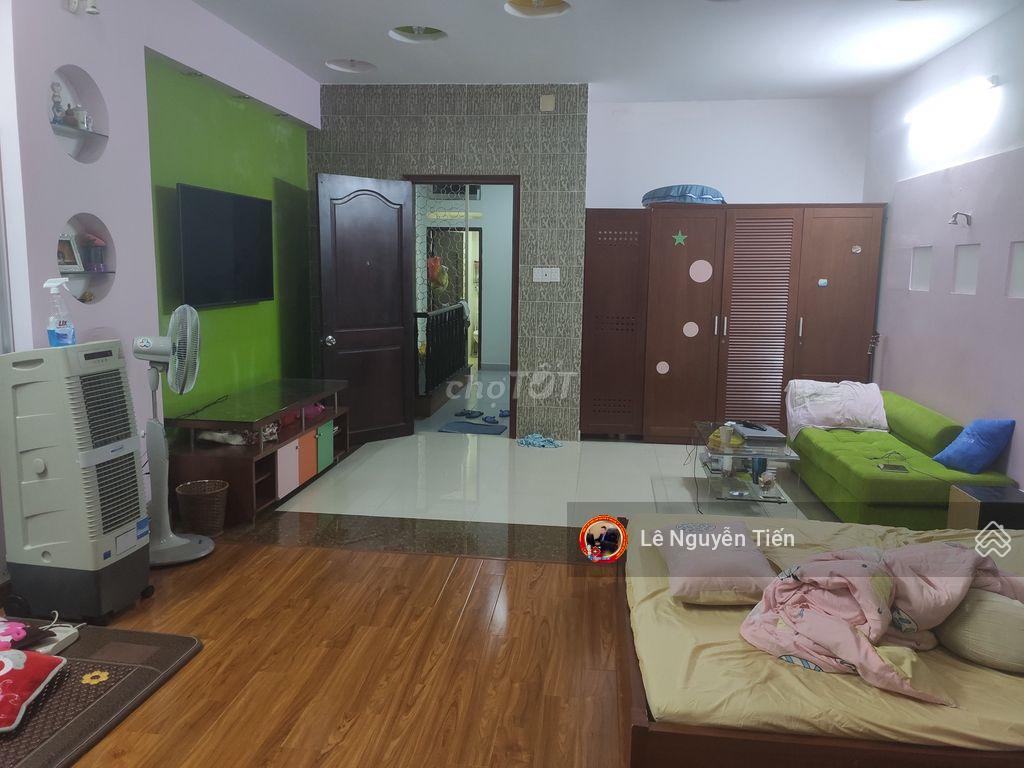 Hẻm nhựa xe hơi lê thúc hoạch. dt5x16m=80m2. 4 tấm