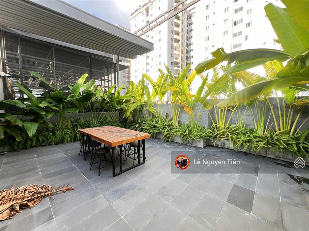 Khu vip 10m nguyễn sơn. 8x16m=124m². 3 lầu st thang máy