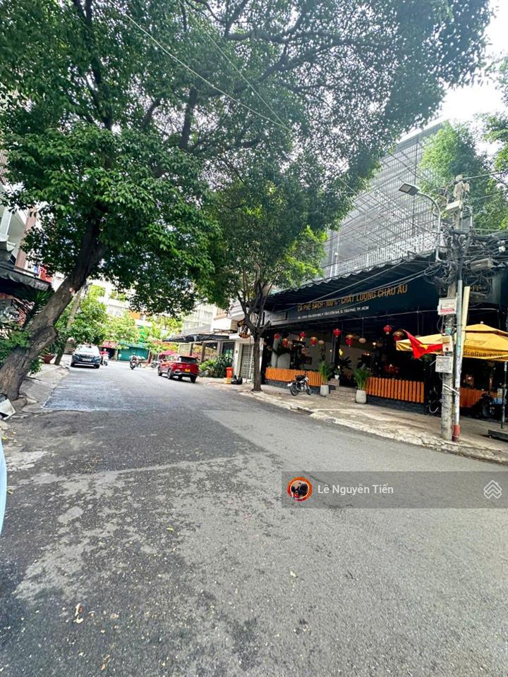Góc 2mtkd ngay ngã tư tân sơn nhì. dt 13x19m nở hậu 17m