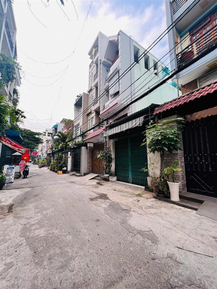 Hxh gần chợ tân hương. dt 5x20m = 100m². 5 tấm thang máy. giá nhỉnh 11 tỷ