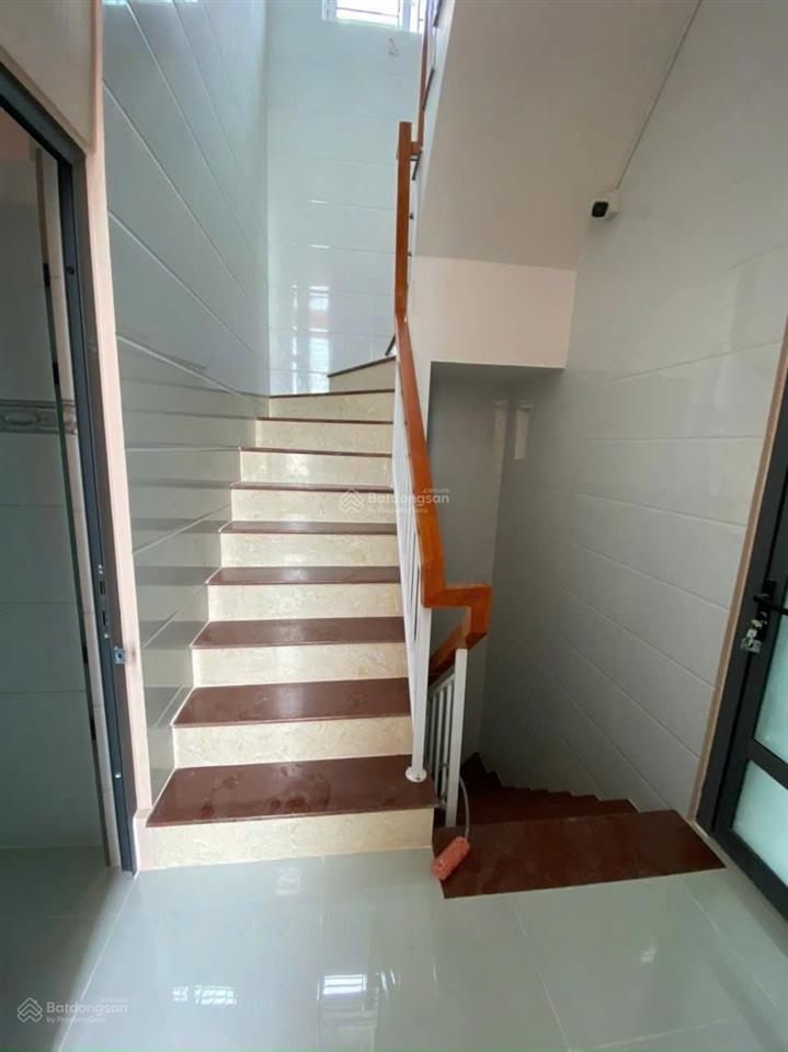 Chdv khuông việt gần đầm sen. ngang lớn 6.2m. thu nhập 90tr/tháng