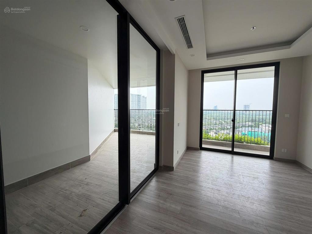 Căn hộ sân vườn sky forest 95m2, giá 7.9 tỷ bao phí