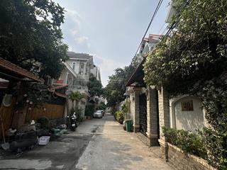 Bán khuôn đất biệt thự 477m² compound trần não an ninh 24/7 giá chỉ 140tr/m2.