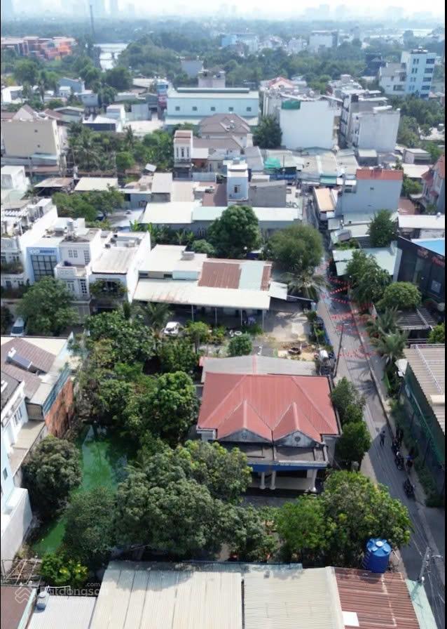 Bán biệt thự nhà 1 đời chủ diện tích khủng 900m2 đường số 2, trường thọ, thủ đức chỉ 36 tỷ.