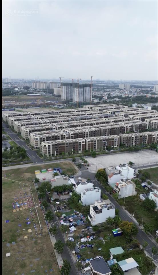 Bán khuôn đất 500m thổ cư  kế bên global city thủ đức  chỉ 50 triệu/m2  khó tìm căn thứ 2