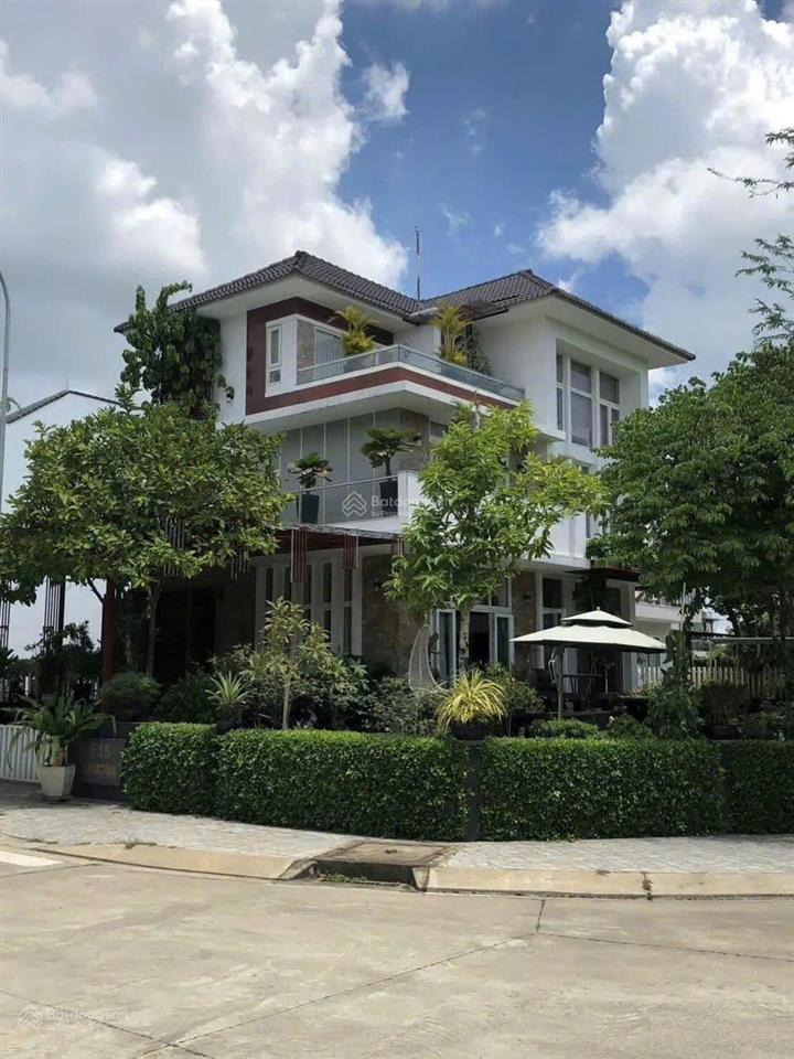 Siêu phẩm biệt thự 434m2 góc compound view sông thủ đức  chủ ngợp bank cần bán gấp.