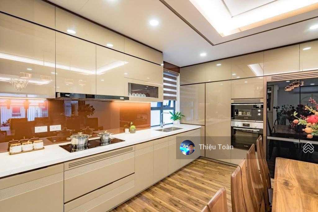 Bán gấp căn hộ sun grand city  69b thụy khuê, 123m2, 3 phòng ngủ, đủ đồ, tầng cao 0941 882 ***