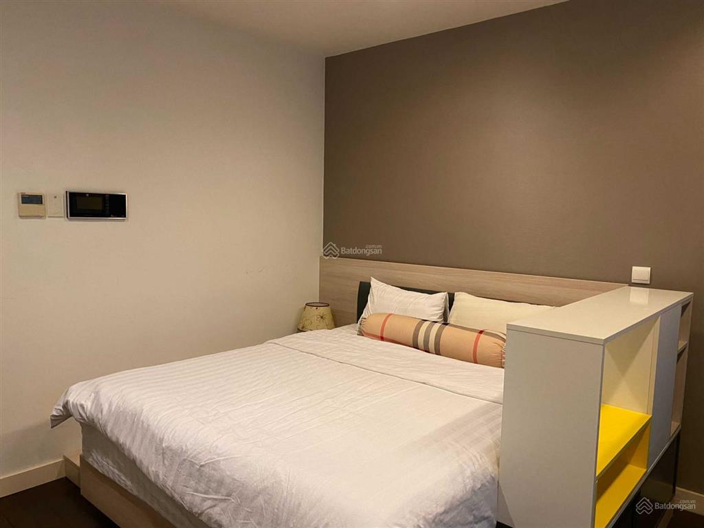 Cần tiền bán gấp căn hộ the lancaster  20 núi trúc, 45m2, studio, đủ đồ, giá thỏa thuận 0941 882 ***