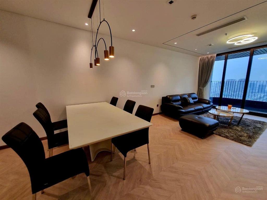 Cần bán gấp căn hộ chung cư green diamond  93 láng hạ, 180m2, 4pn, đủ đồ, tầng cao,  0941 882 ***